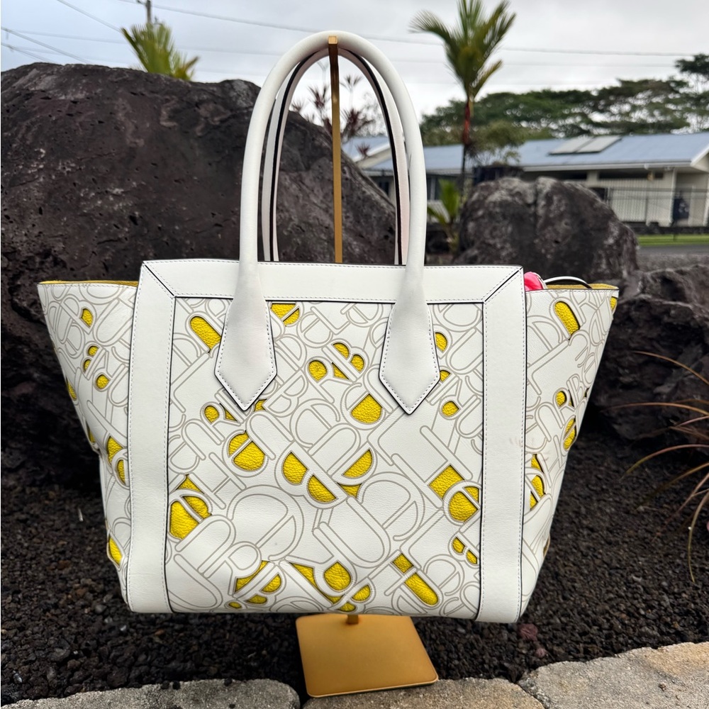 Henri Bendel RARE Tote White Yellow Signature Cutout Leather Bag with Dust Bag - Picture 9 of 16